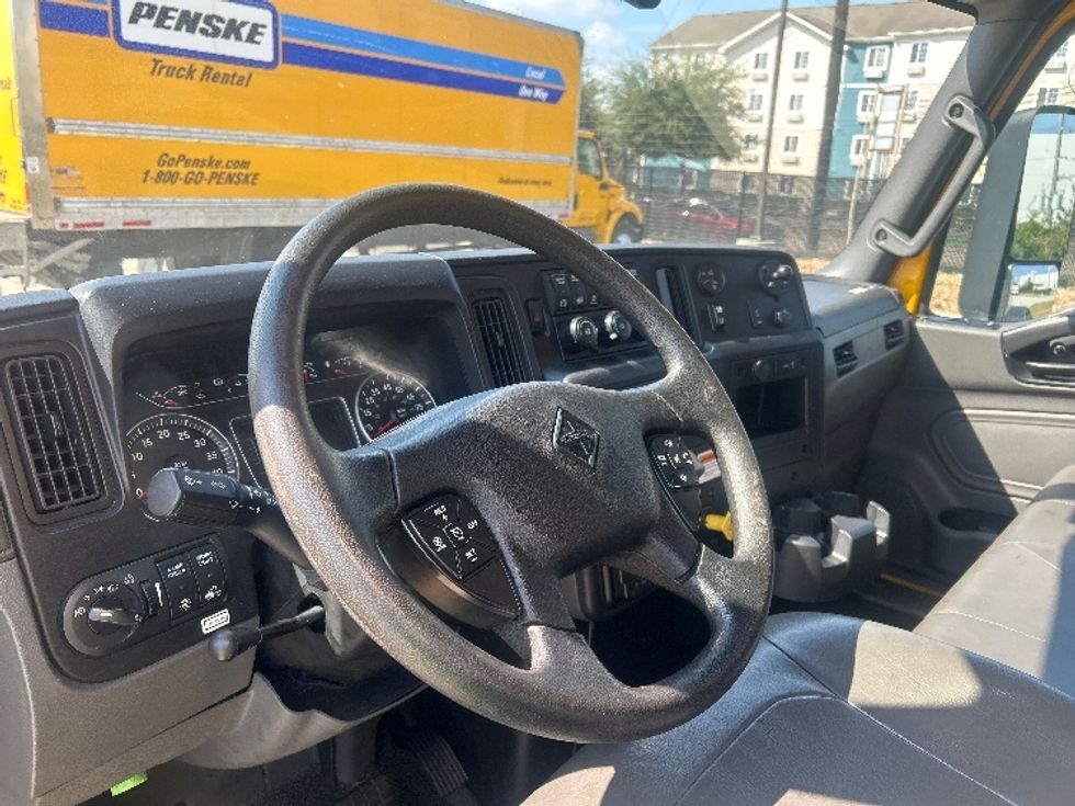 Medium Duty Box Truck-Light and Medium Duty Trucks-International-2022-MV607-Houston-TX-259,237\n\t\tmiles-$ 37,000 - Image 17