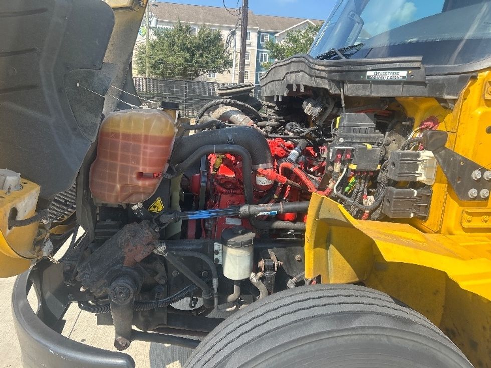 Medium Duty Box Truck-Light and Medium Duty Trucks-International-2022-MV607-Houston-TX-259,237\n\t\tmiles-$ 37,000 - Image 24