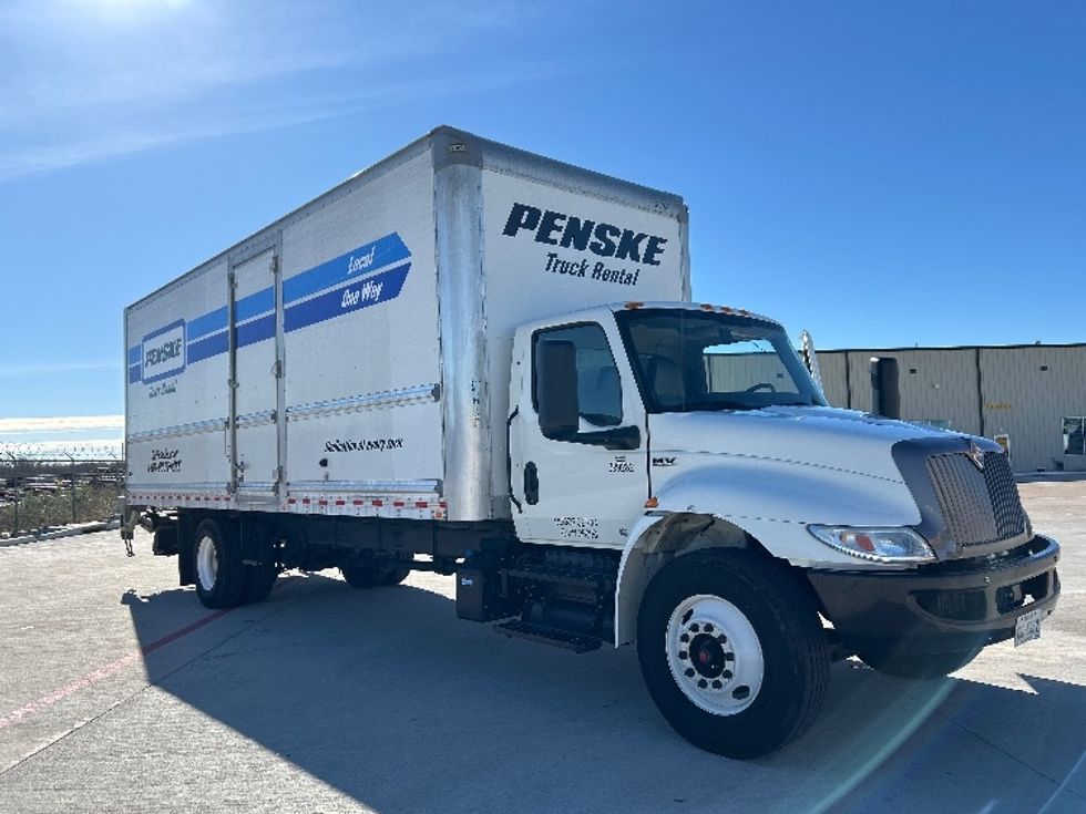 Medium Duty Box Truck-Light and Medium Duty Trucks-International-2022-MV607-Houston-TX-82,336\n\t\tmiles-$ 75,750 - Image 1