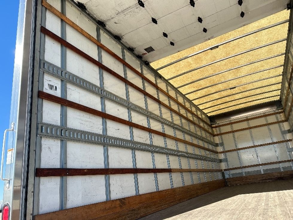 Medium Duty Box Truck-Light and Medium Duty Trucks-International-2022-MV607-Houston-TX-82,336\n\t\tmiles-$ 75,750 - Image 11