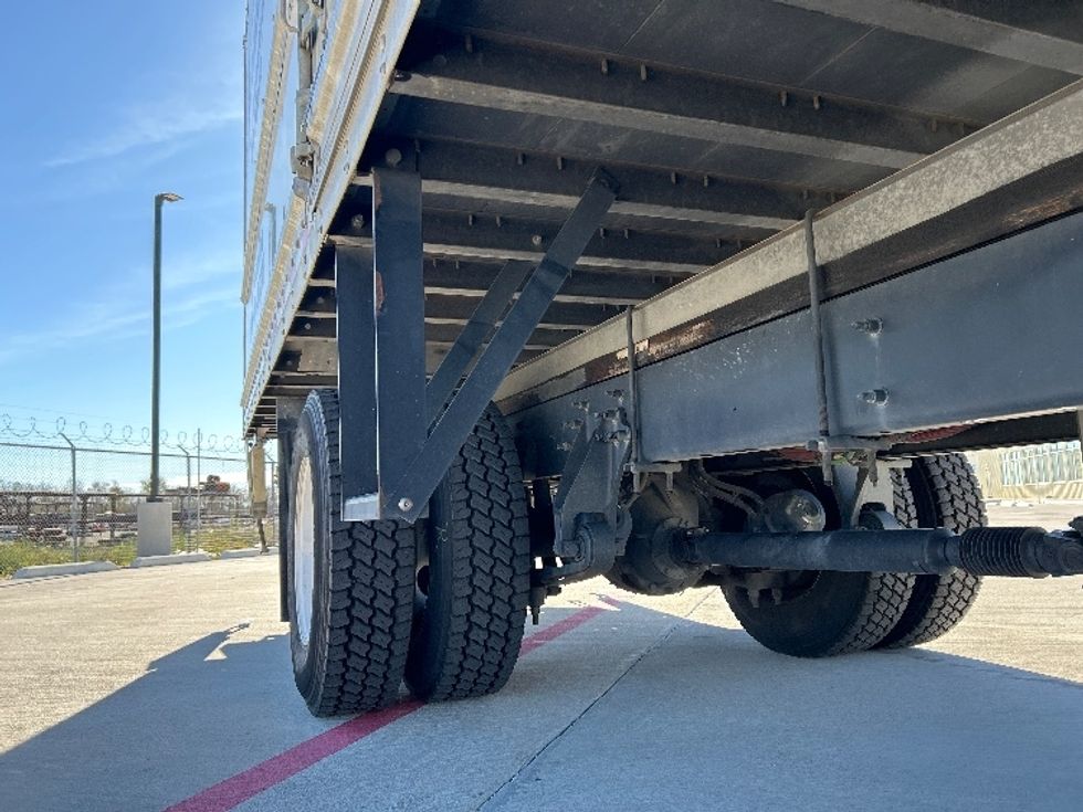 Medium Duty Box Truck-Light and Medium Duty Trucks-International-2022-MV607-Houston-TX-82,336\n\t\tmiles-$ 75,750 - Image 14