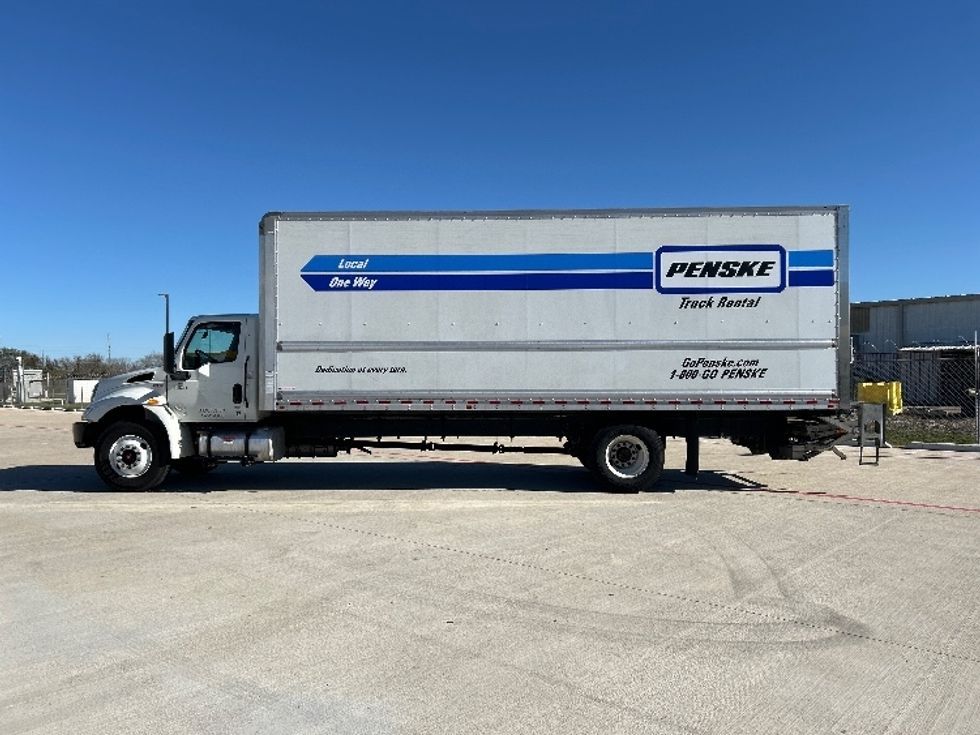 Medium Duty Box Truck-Light and Medium Duty Trucks-International-2022-MV607-Houston-TX-82,336\n\t\tmiles-$ 75,750 - Image 4