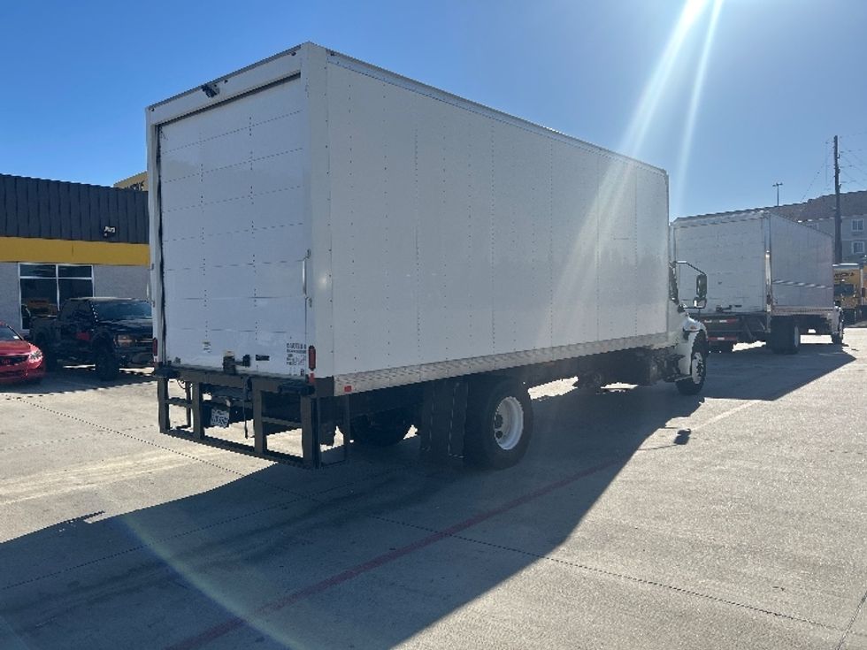 Medium Duty Box Truck-Light and Medium Duty Trucks-International-2022-MV607-Houston-TX-91,704\n\t\tmiles-$ 66,500 - Image 13