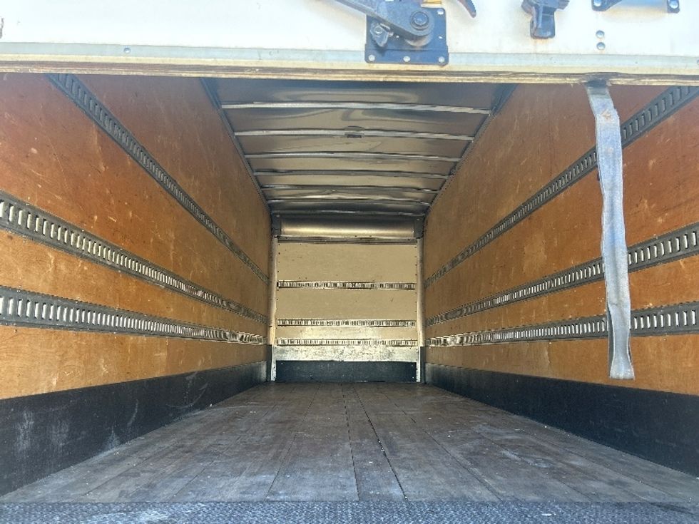 Medium Duty Box Truck-Light and Medium Duty Trucks-International-2022-MV607-Houston-TX-91,704\n\t\tmiles-$ 66,500 - Image 8
