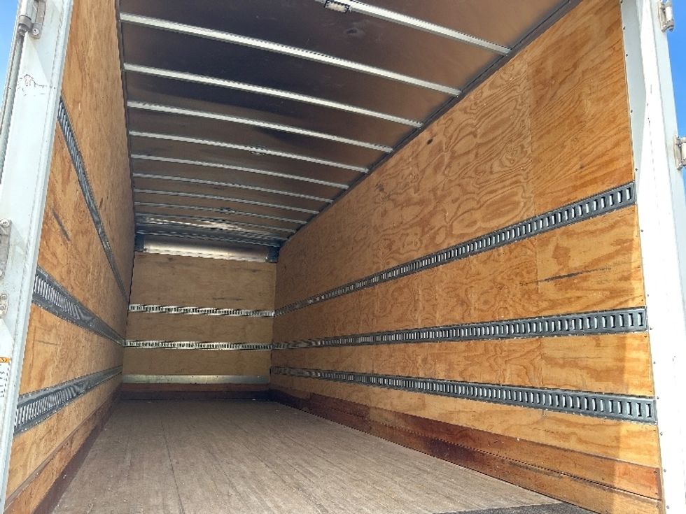 Medium Duty Box Truck-Light and Medium Duty Trucks-International-2022-MV607-Hueytown-AL-356,868\n\t\tmiles-$ 38,000 - Image 12