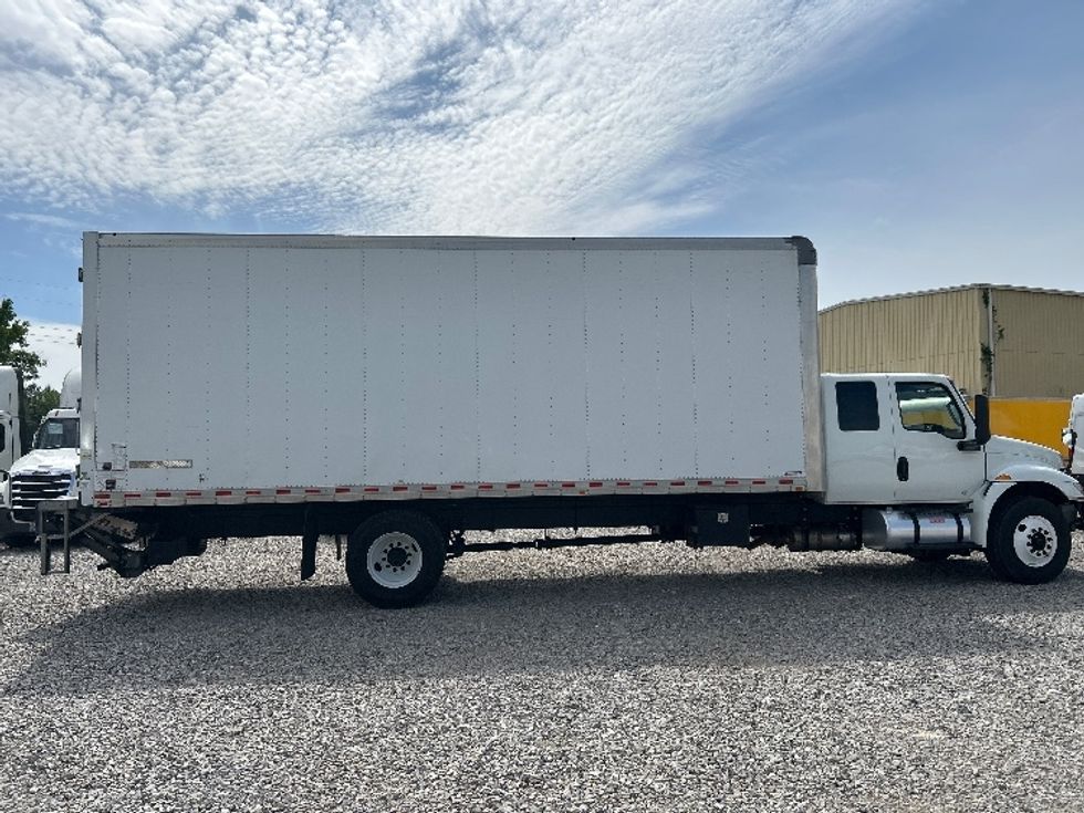 Medium Duty Box Truck-Light and Medium Duty Trucks-International-2022-MV607-Hueytown-AL-356,868\n\t\tmiles-$ 38,000 - Image 15