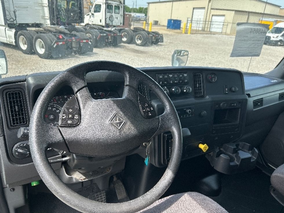 Medium Duty Box Truck-Light and Medium Duty Trucks-International-2022-MV607-Hueytown-AL-356,868\n\t\tmiles-$ 38,000 - Image 18