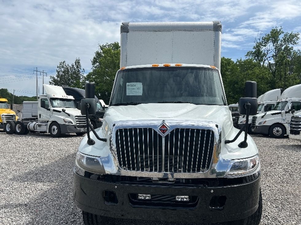 Medium Duty Box Truck-Light and Medium Duty Trucks-International-2022-MV607-Hueytown-AL-356,868\n\t\tmiles-$ 38,000 - Image 2