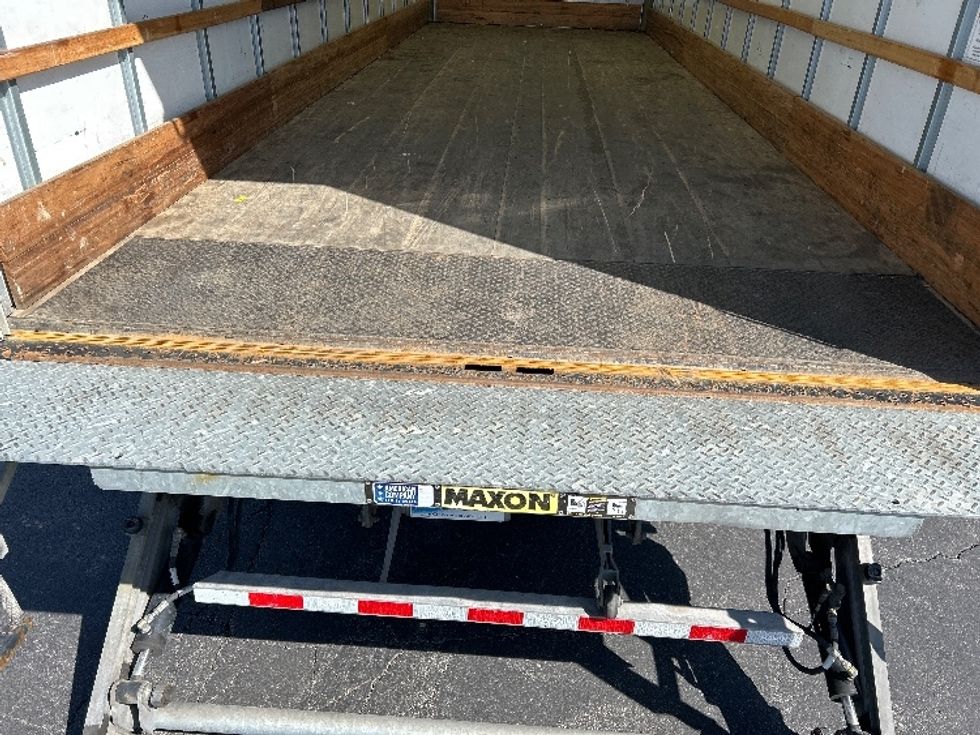 Medium Duty Box Truck-Light and Medium Duty Trucks-International-2022-MV607-Indianapolis-IN-108,883\n\t\tmiles-$ 73,750 - Image 10