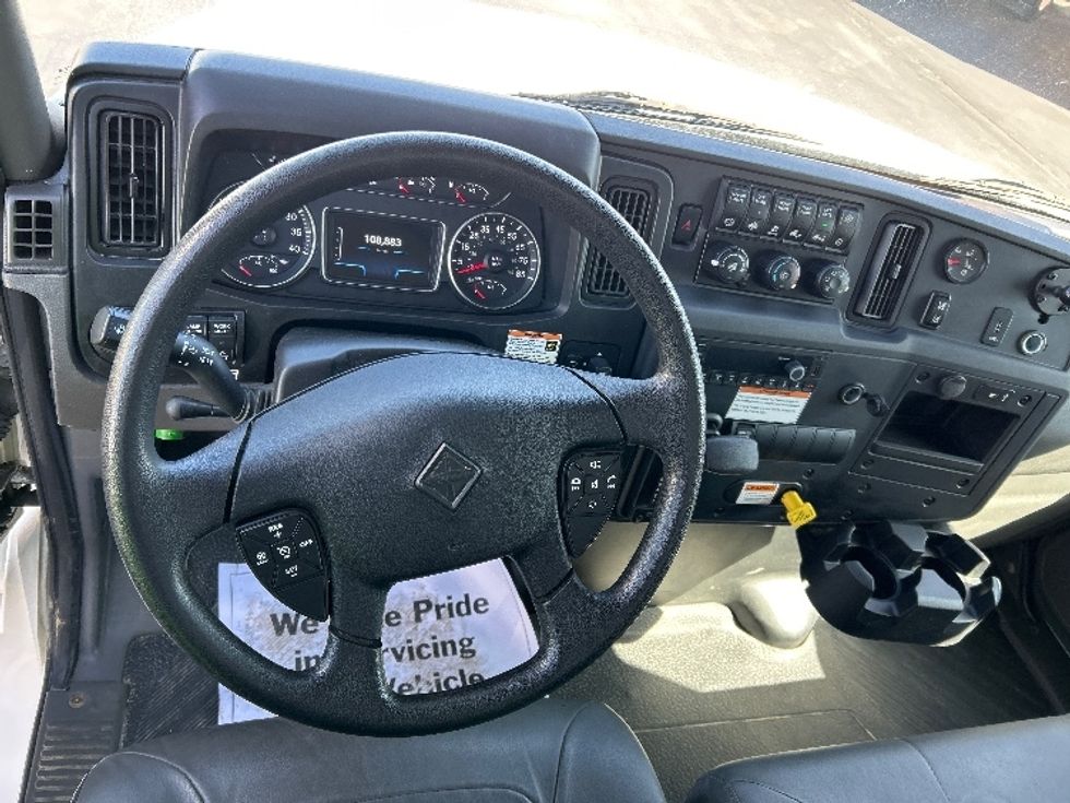 Medium Duty Box Truck-Light and Medium Duty Trucks-International-2022-MV607-Indianapolis-IN-108,883\n\t\tmiles-$ 73,750 - Image 18