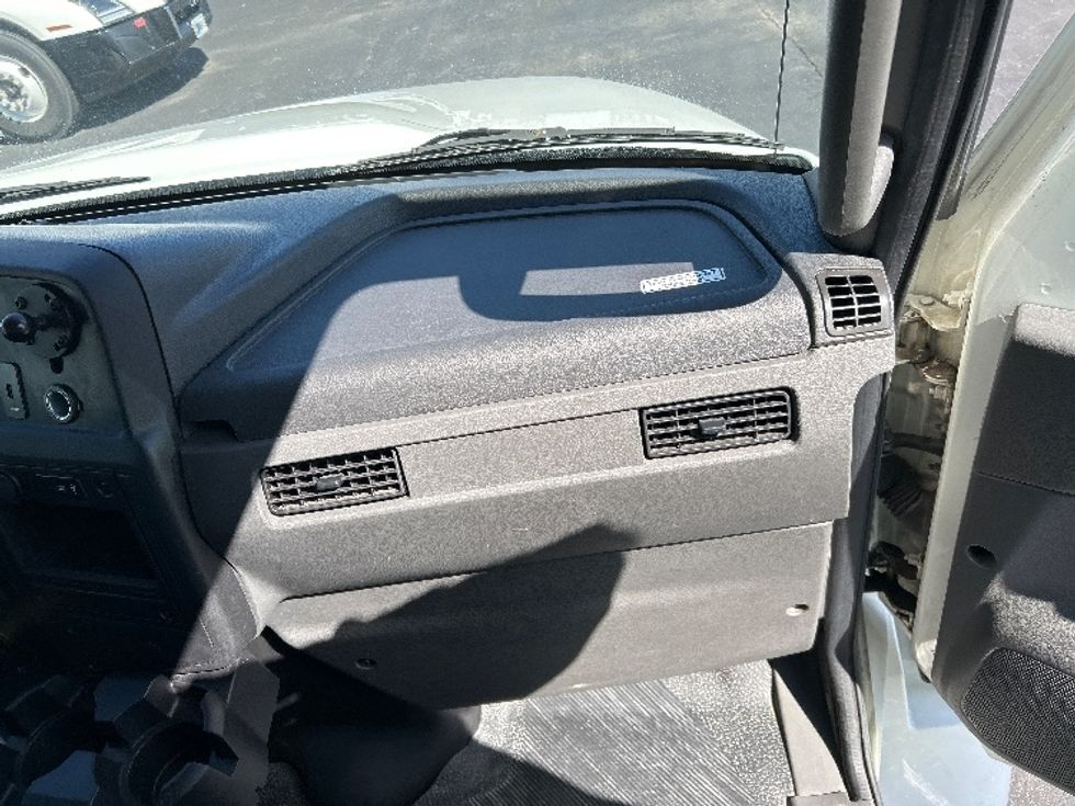 Medium Duty Box Truck-Light and Medium Duty Trucks-International-2022-MV607-Indianapolis-IN-108,883\n\t\tmiles-$ 73,750 - Image 21