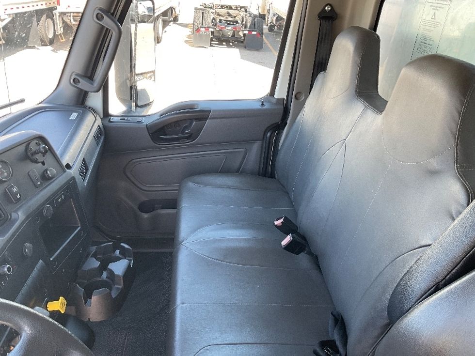 Medium Duty Box Truck-Light and Medium Duty Trucks-International-2022-MV607-Indianapolis-IN-139,157\n\t\tmiles-$ 68,250 - Image 19