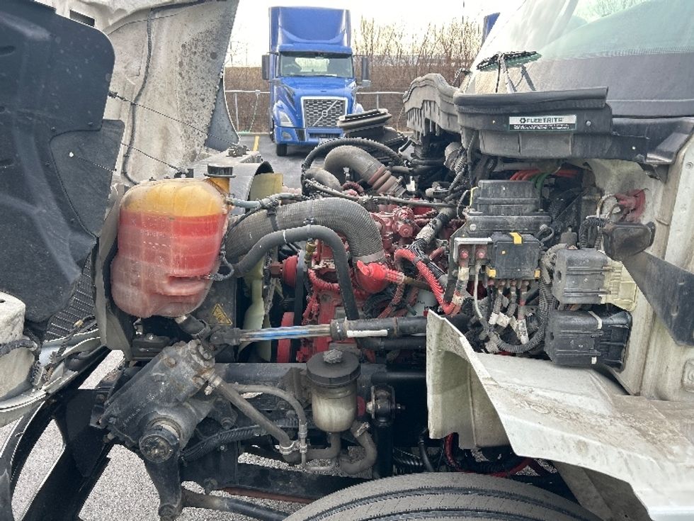 Medium Duty Box Truck-Light and Medium Duty Trucks-International-2022-MV607-Indianapolis-IN-189,250\n\t\tmiles-$ 58,000 - Image 24