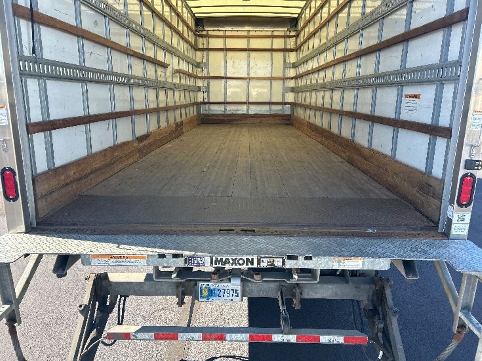 Medium Duty Box Truck-Light and Medium Duty Trucks-International-2022-MV607-Indianapolis-IN-204,932\n\t\tmiles-$ 53,000 - Image 10