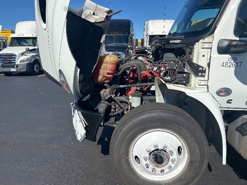 Medium Duty Box Truck-Light and Medium Duty Trucks-International-2022-MV607-Indianapolis-IN-204,932\n\t\tmiles-$ 53,000 - Image 24