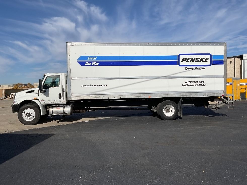 Medium Duty Box Truck-Light and Medium Duty Trucks-International-2022-MV607-Indianapolis-IN-214,699\n\t\tmiles-$ 51,250 - Image 4