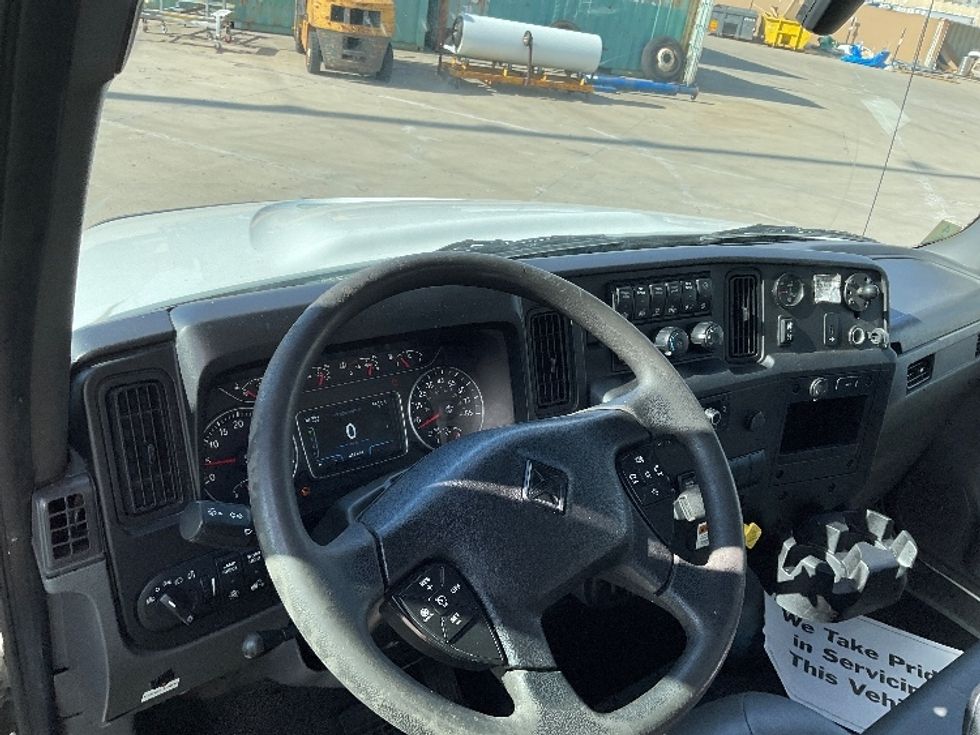 Medium Duty Box Truck-Light and Medium Duty Trucks-International-2022-MV607-Indianapolis-IN-214,699\n\t\tmiles-$ 51,250 - Image 17