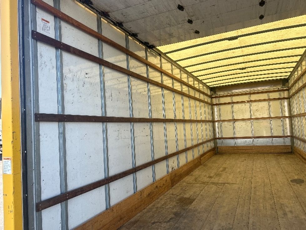 Medium Duty Box Truck-Light and Medium Duty Trucks-International-2022-MV607-Indianapolis-IN-233,159\n\t\tmiles-$ 40,000 - Image 11