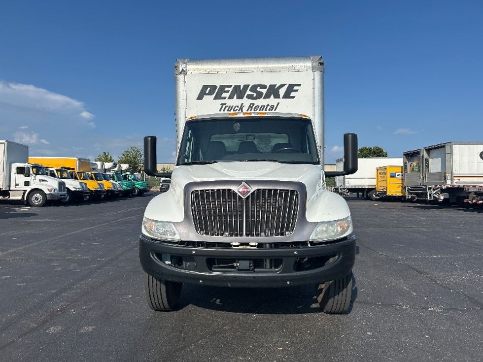 Medium Duty Box Truck-Light and Medium Duty Trucks-International-2022-MV607-Indianapolis-IN-235,502\n\t\tmiles-$ 42,000 - Image 2