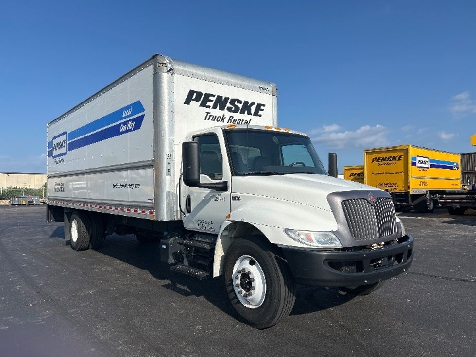 Medium Duty Box Truck-Light and Medium Duty Trucks-International-2022-MV607-Indianapolis-IN-235,502\n\t\tmiles-$ 42,000 - Image 1