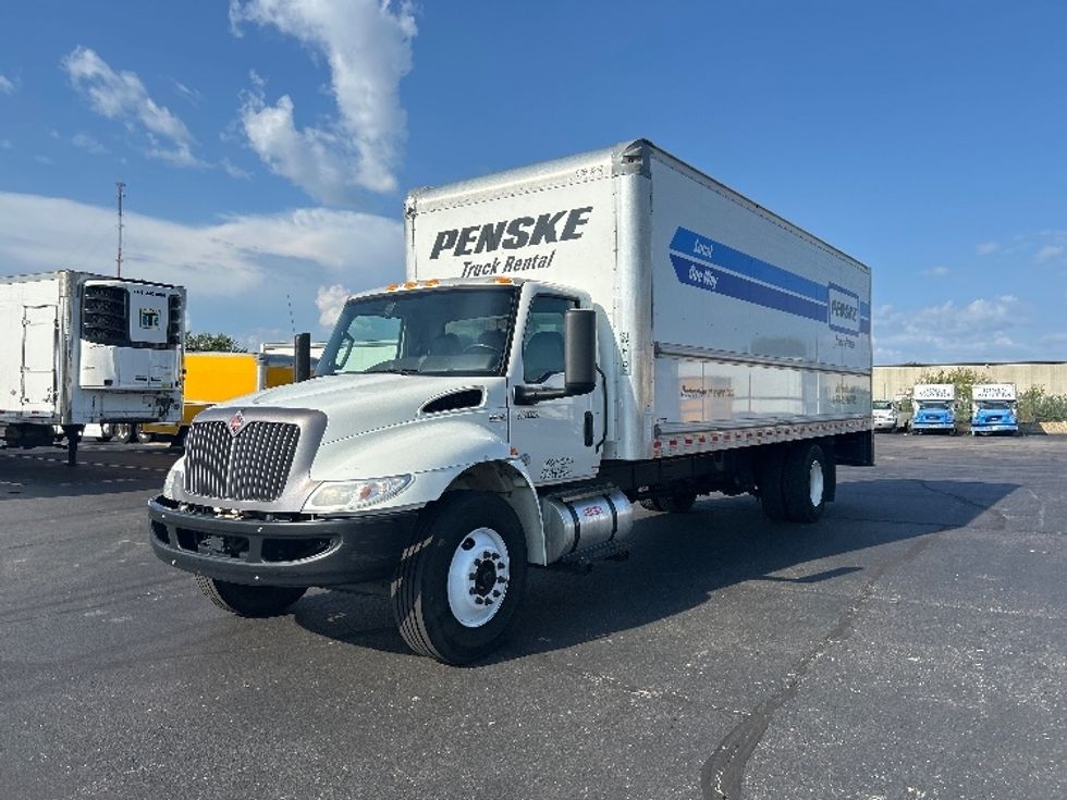 Medium Duty Box Truck-Light and Medium Duty Trucks-International-2022-MV607-Indianapolis-IN-235,502\n\t\tmiles-$ 42,000 - Image 3