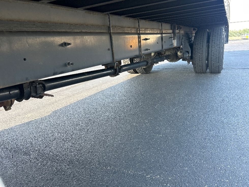 Medium Duty Box Truck-Light and Medium Duty Trucks-International-2022-MV607-Indianapolis-IN-235,502\n\t\tmiles-$ 42,000 - Image 5