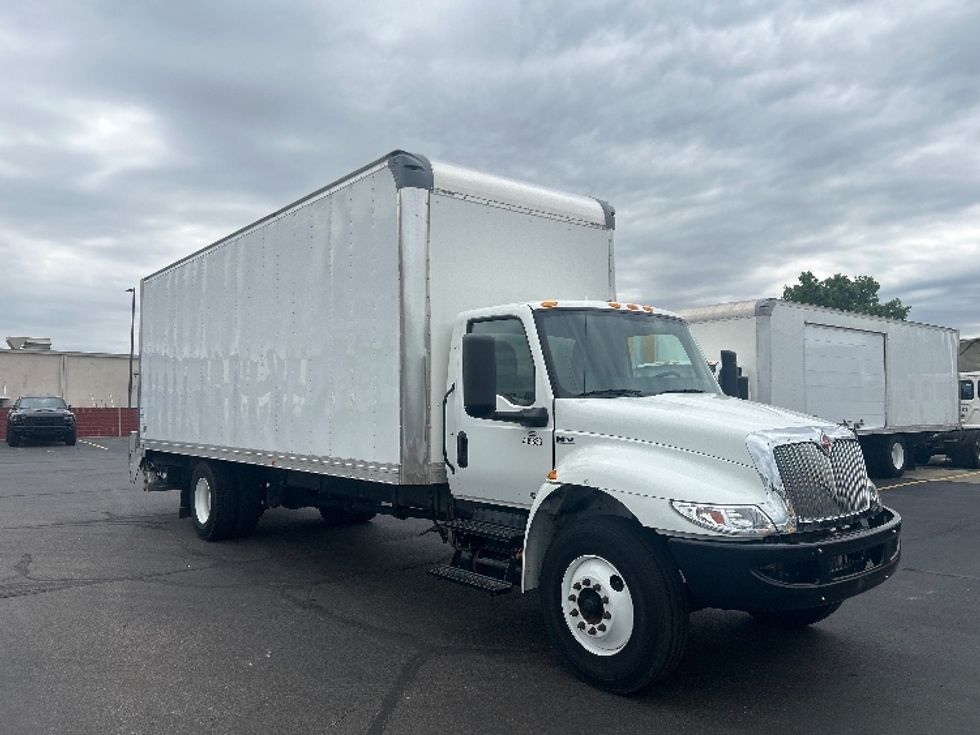 Medium Duty Box Truck-Light and Medium Duty Trucks-International-2022-MV607-Indianapolis-IN-23,777\n\t\tmiles-$ 78,750 - Image 1