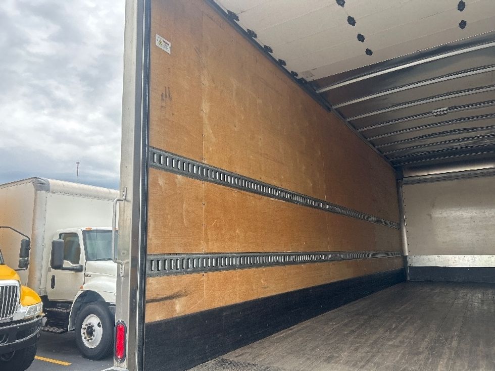 Medium Duty Box Truck-Light and Medium Duty Trucks-International-2022-MV607-Indianapolis-IN-23,777\n\t\tmiles-$ 78,750 - Image 11
