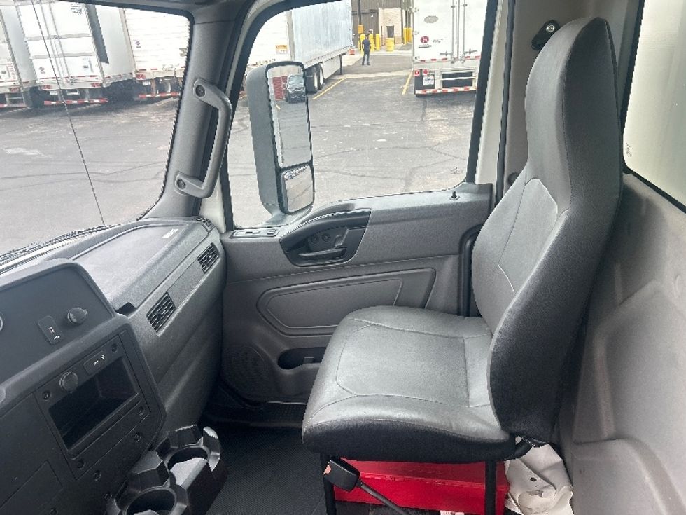 Medium Duty Box Truck-Light and Medium Duty Trucks-International-2022-MV607-Indianapolis-IN-23,777\n\t\tmiles-$ 78,750 - Image 19