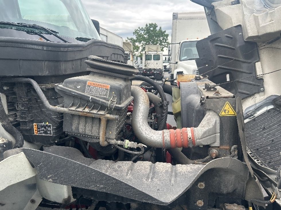 Medium Duty Box Truck-Light and Medium Duty Trucks-International-2022-MV607-Indianapolis-IN-23,777\n\t\tmiles-$ 78,750 - Image 23