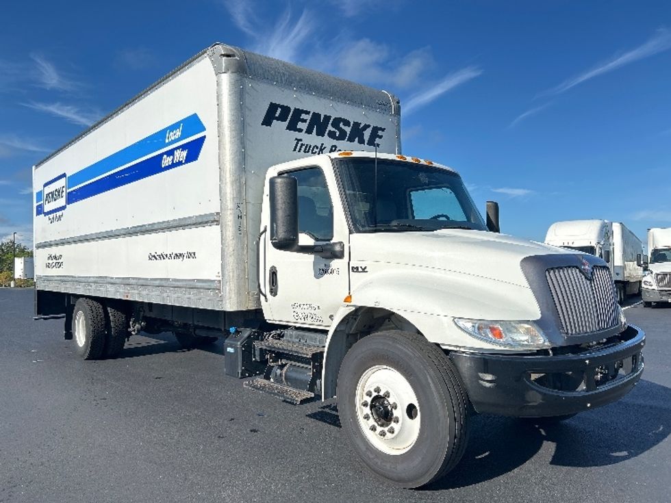 Medium Duty Box Truck-Light and Medium Duty Trucks-International-2022-MV607-Indianapolis-IN-245,646\n\t\tmiles-$ 40,250 - Image 3