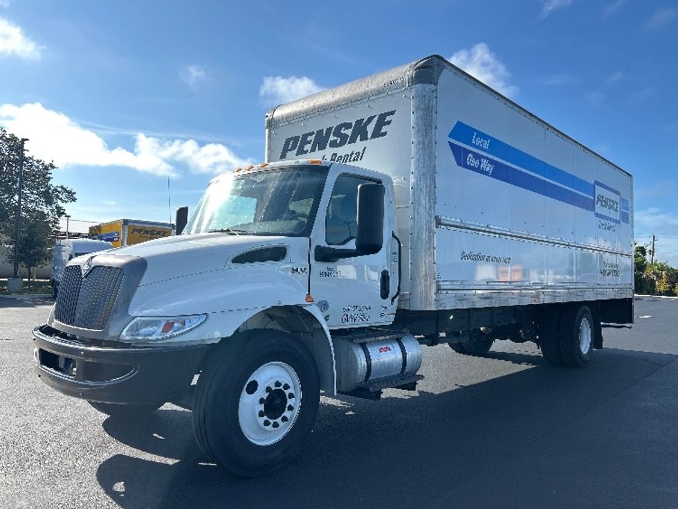Medium Duty Box Truck-Light and Medium Duty Trucks-International-2022-MV607-Indianapolis-IN-245,646\n\t\tmiles-$ 40,250 - Image 1