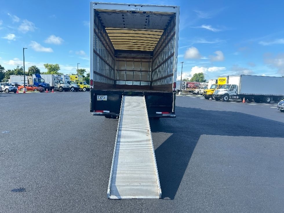 Medium Duty Box Truck-Light and Medium Duty Trucks-International-2022-MV607-Indianapolis-IN-245,646\n\t\tmiles-$ 40,250 - Image 9