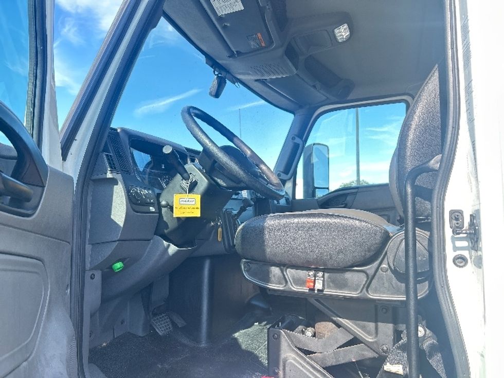 Medium Duty Box Truck-Light and Medium Duty Trucks-International-2022-MV607-Indianapolis-IN-245,646\n\t\tmiles-$ 40,250 - Image 16