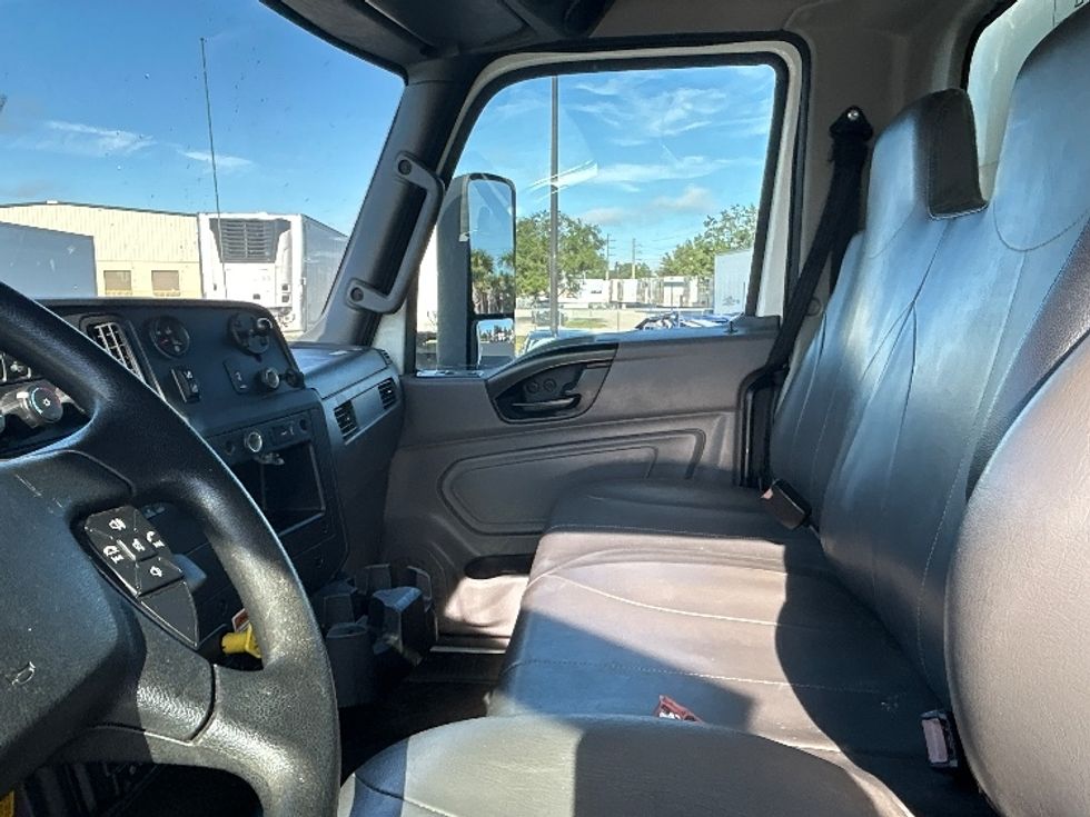 Medium Duty Box Truck-Light and Medium Duty Trucks-International-2022-MV607-Indianapolis-IN-245,646\n\t\tmiles-$ 40,250 - Image 19