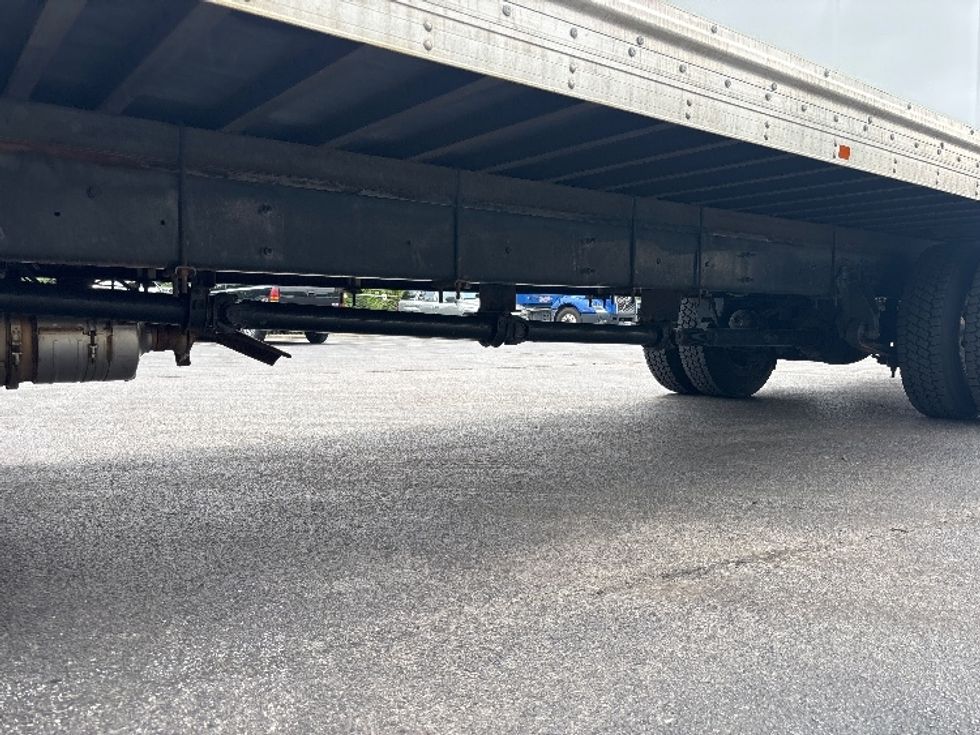 Medium Duty Box Truck-Light and Medium Duty Trucks-International-2022-MV607-Indianapolis-IN-249,900\n\t\tmiles-$ 51,750 - Image 5