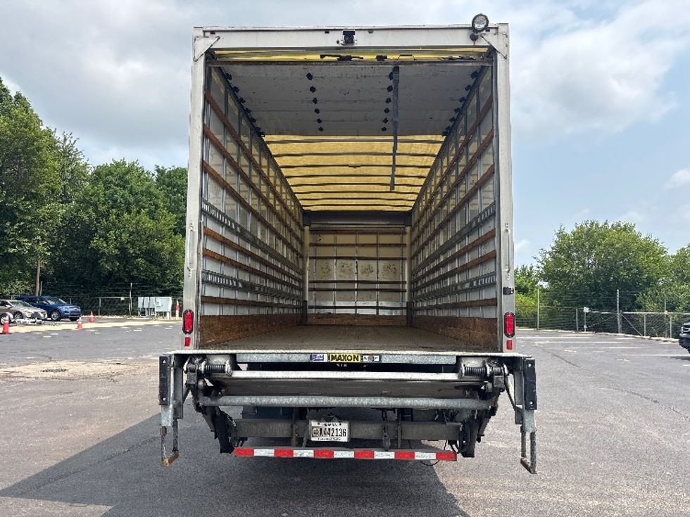 Medium Duty Box Truck-Light and Medium Duty Trucks-International-2022-MV607-Indianapolis-IN-249,900\n\t\tmiles-$ 51,750 - Image 8