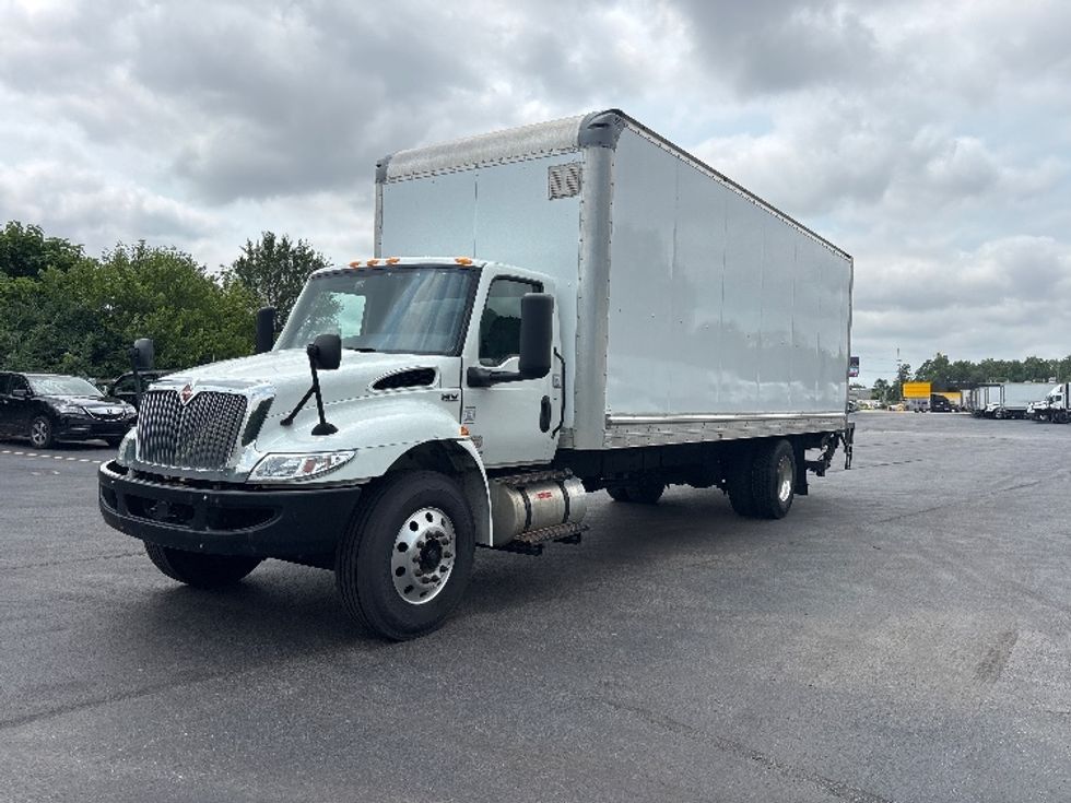Medium Duty Box Truck-Light and Medium Duty Trucks-International-2022-MV607-Indianapolis-IN-249,900\n\t\tmiles-$ 51,750 - Image 3