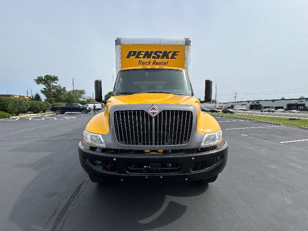 Medium Duty Box Truck-Light and Medium Duty Trucks-International-2022-MV607-Indianapolis-IN-262,961\n\t\tmiles-$ 44,000 - Image 2