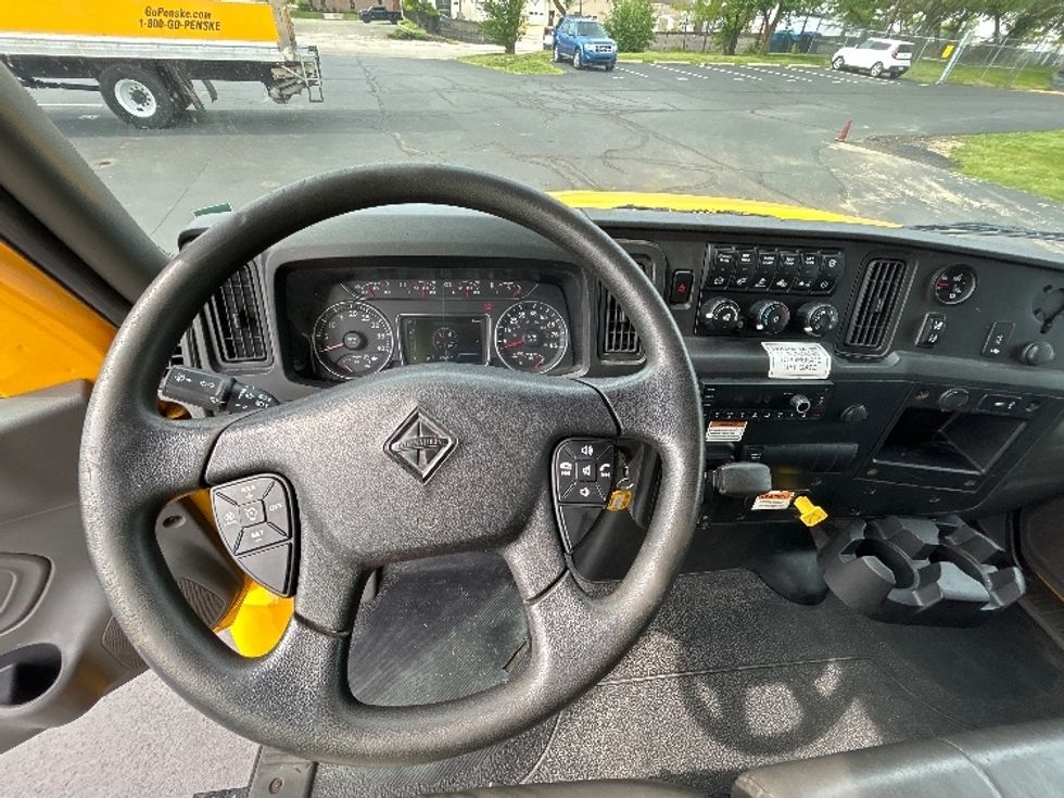 Medium Duty Box Truck-Light and Medium Duty Trucks-International-2022-MV607-Indianapolis-IN-262,961\n\t\tmiles-$ 44,000 - Image 18