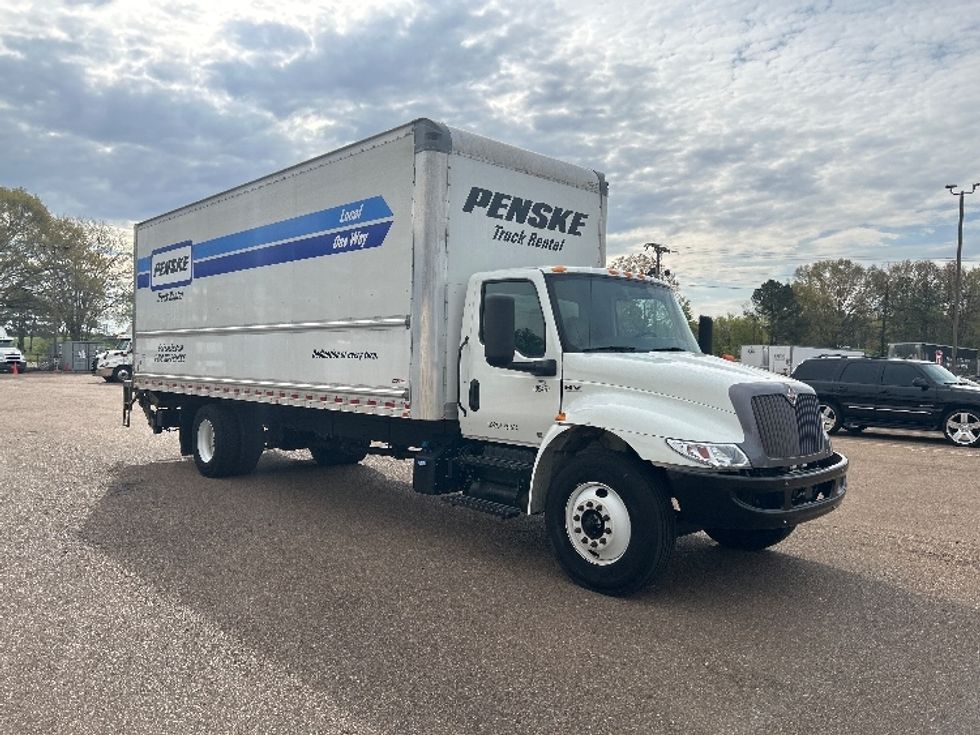 Medium Duty Box Truck-Light and Medium Duty Trucks-International-2022-MV607-Jackson-MS-129,336\n\t\tmiles-$ 70,000 - Image 1