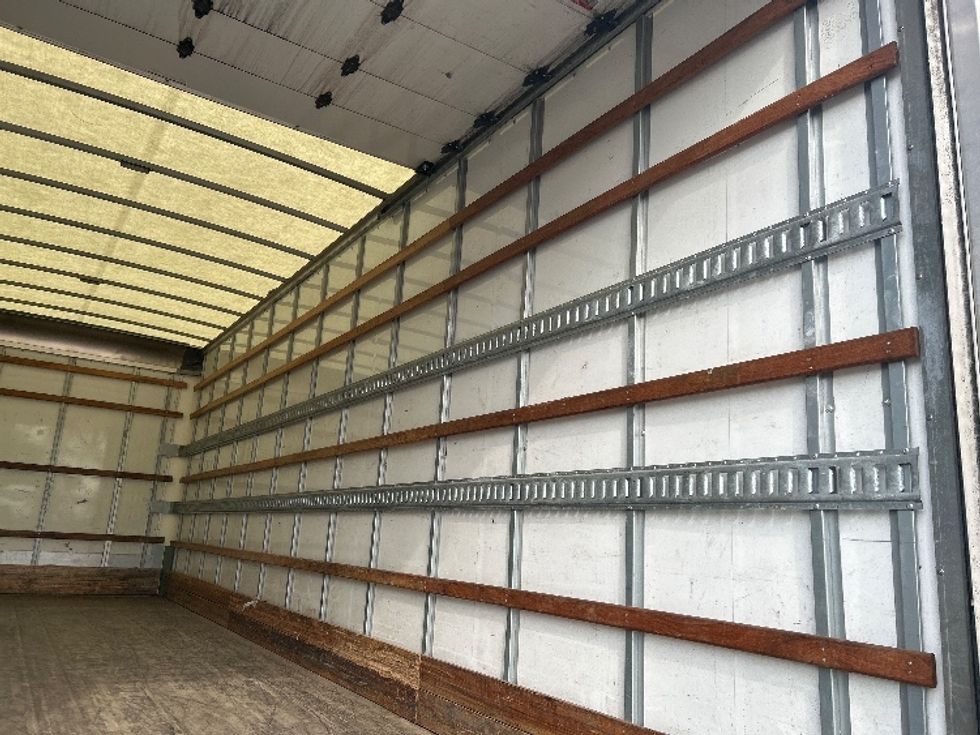 Medium Duty Box Truck-Light and Medium Duty Trucks-International-2022-MV607-Jackson-MS-129,336\n\t\tmiles-$ 70,000 - Image 12