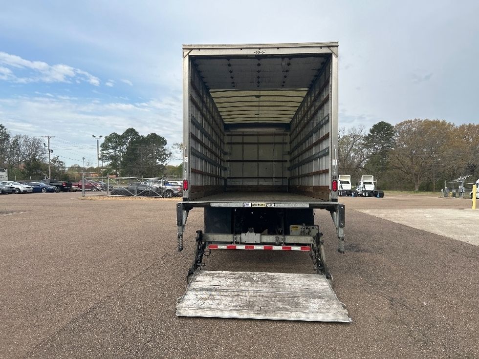 Medium Duty Box Truck-Light and Medium Duty Trucks-International-2022-MV607-Jackson-MS-129,336\n\t\tmiles-$ 70,000 - Image 9