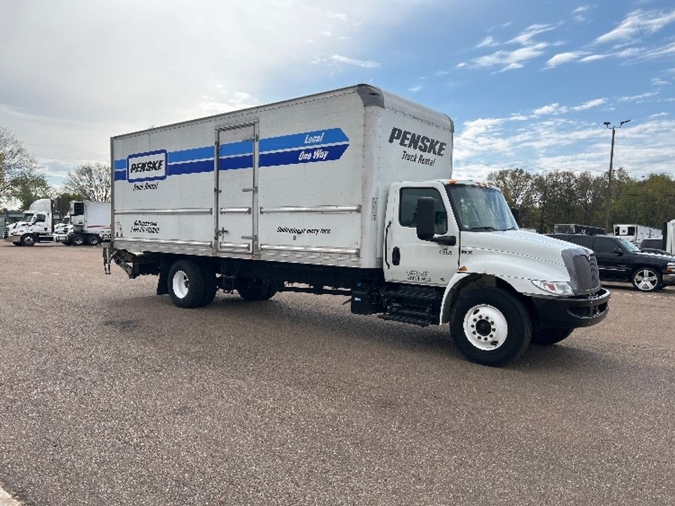 Medium Duty Box Truck-Light and Medium Duty Trucks-International-2022-MV607-Jackson-MS-131,054\n\t\tmiles-$ 69,750 - Image 1