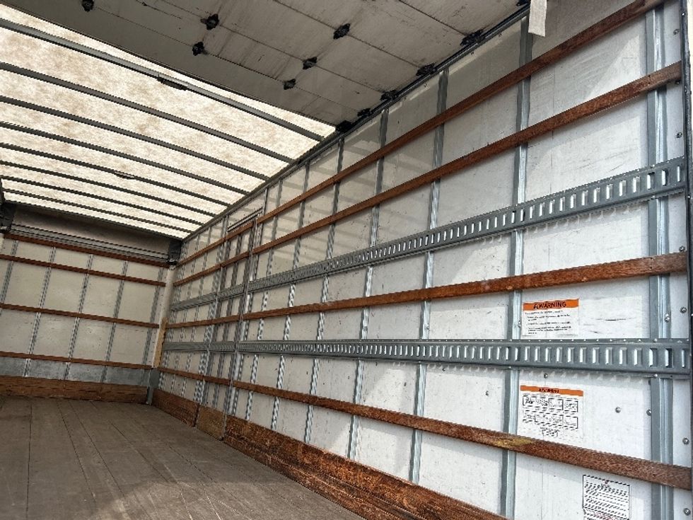 Medium Duty Box Truck-Light and Medium Duty Trucks-International-2022-MV607-Jackson-MS-131,054\n\t\tmiles-$ 69,750 - Image 12