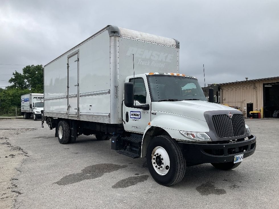 Medium Duty Box Truck-Light and Medium Duty Trucks-International-2022-MV607-Jackson-TN-124,470\n\t\tmiles-$ 69,750 - Image 1