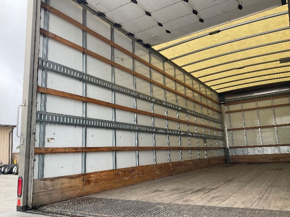 Medium Duty Box Truck-Light and Medium Duty Trucks-International-2022-MV607-Jackson-TN-124,470\n\t\tmiles-$ 69,750 - Image 11