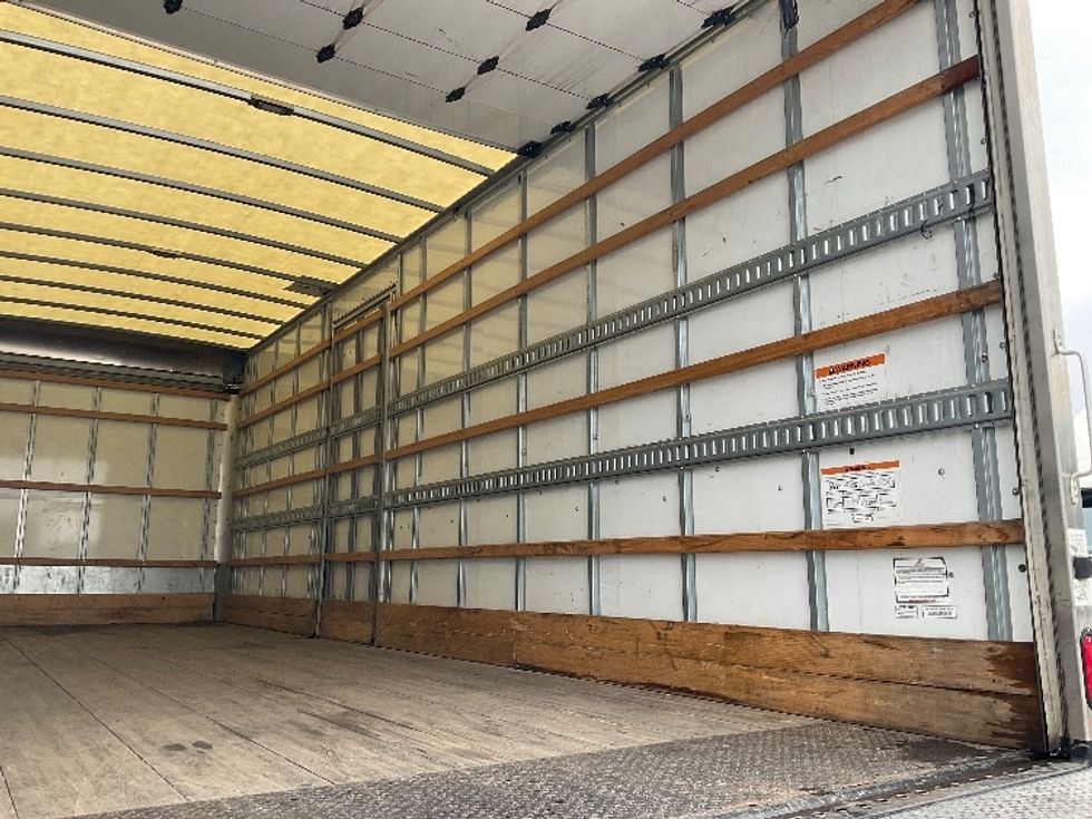 Medium Duty Box Truck-Light and Medium Duty Trucks-International-2022-MV607-Jackson-TN-124,470\n\t\tmiles-$ 69,750 - Image 12