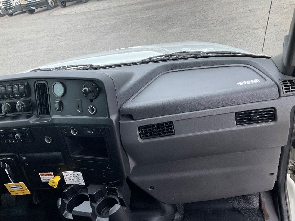 Medium Duty Box Truck-Light and Medium Duty Trucks-International-2022-MV607-Jackson-TN-124,470\n\t\tmiles-$ 69,750 - Image 21