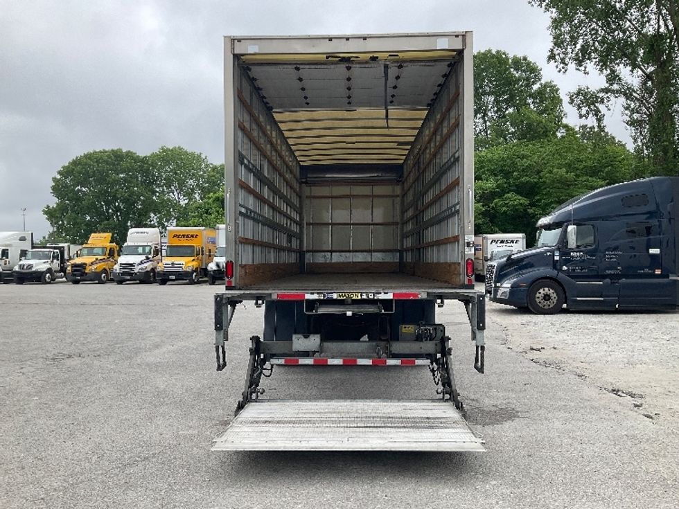 Medium Duty Box Truck-Light and Medium Duty Trucks-International-2022-MV607-Jackson-TN-124,470\n\t\tmiles-$ 69,750 - Image 9